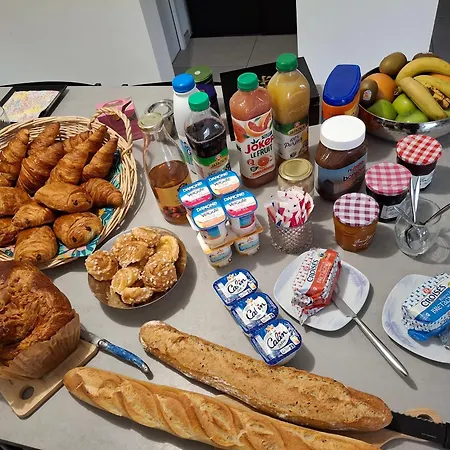 Leroi Δωμάτια σε οικογενειακή κατοικία Fay (Sarthe)